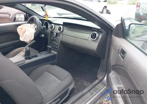 2006 Ford Mustang V6 z USA, uszkodzony, nr VIN 1ZVFT80N365253477